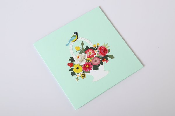 Pop-Up Blumenkarte – Blumenkorb mit Schmetterling und Vogel ..